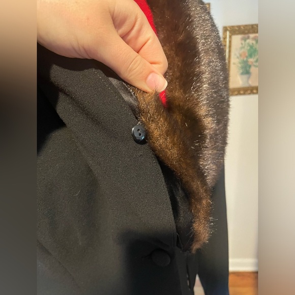 90s Adrianna Papell Classic Black Blazer With Brown Removable Faux Fur Collar - Picture 6 of 10